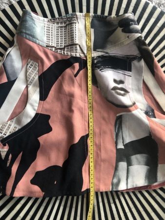 Wunderschöner Rock von « CARVEN » 2 Taschen